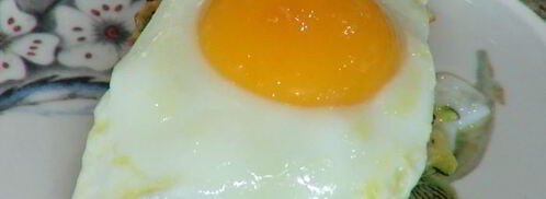 оладушки из цукини с яйцами и карамелизированным луком. Шаг 7