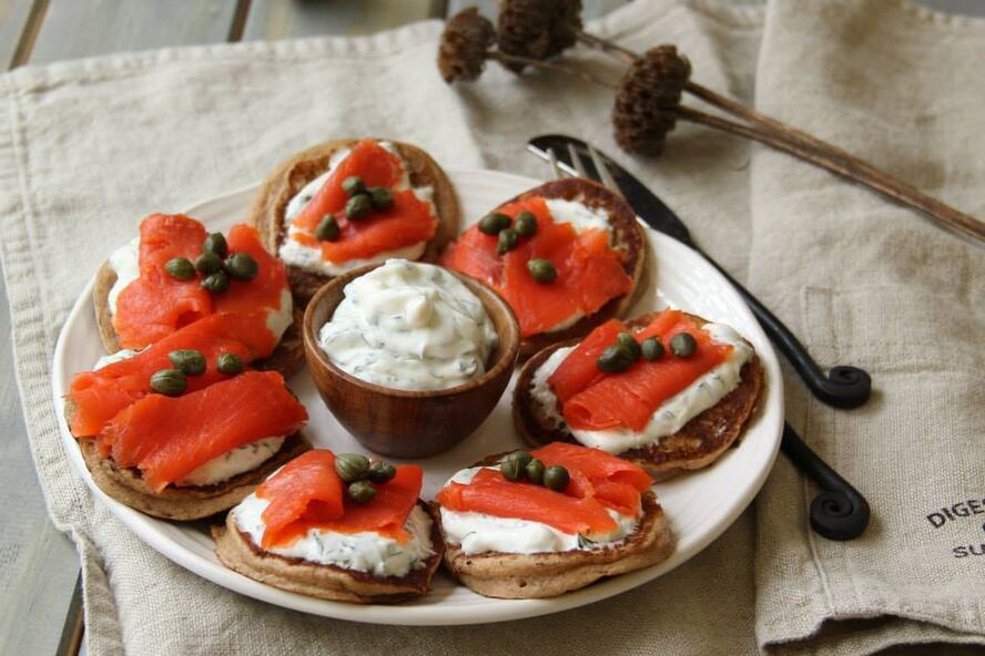 Рецепт оладушек с семгой