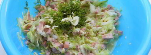 оладьи из кабачков с сыром и колбасой. Шаг 4