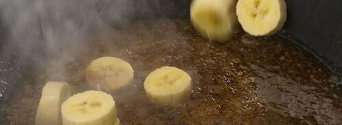 оладьи на кефире с фруктами. Шаг 4