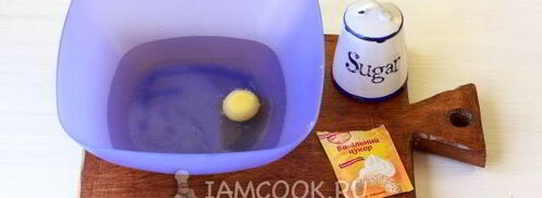 оладьи на воде с яйцами. Шаг 3