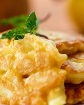 Оладьи с айвой