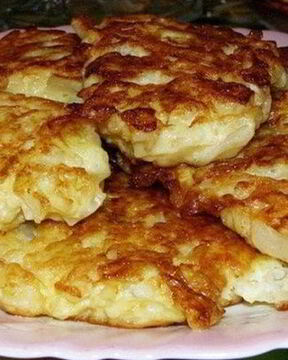 Простые оладьи из капусты на кефире