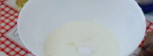 пышные оладьи на кефире без дрожжей. Шаг 3