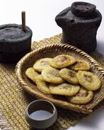 Тыквенные оладьи с карамельным соусом