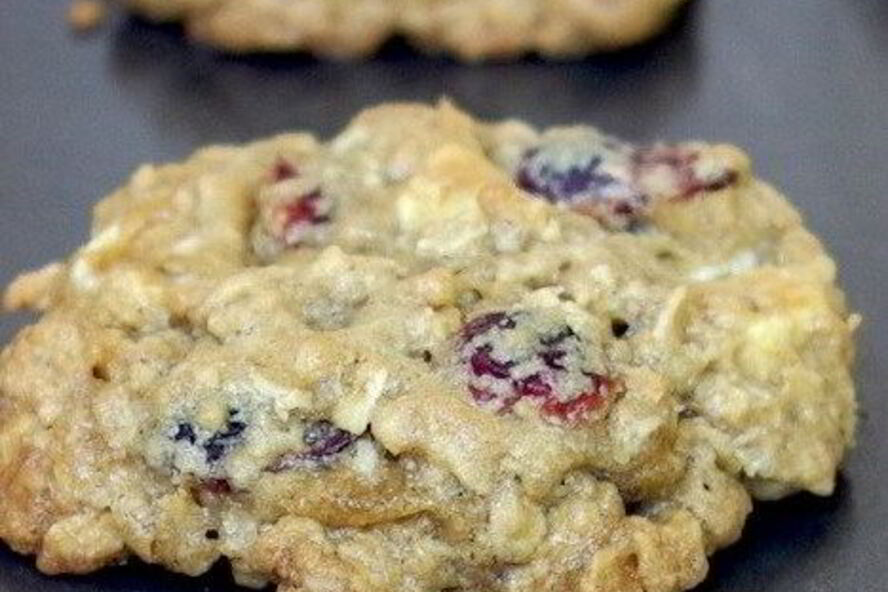 Рецепт овсяного печенья с клюквой и белым шоколадом