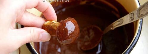 печенье грибочки и орешки со сгущенкой. Шаг 15