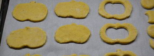 тыквенно-пряное печенье с сюрпризом. Шаг 7