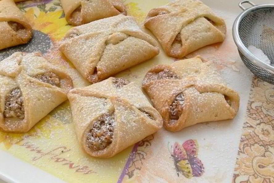 Рецепт песочных конвертиков с грецкими орехами