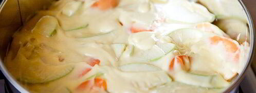 йогуртовый пирог с абрикосами и яблоками. Шаг 6