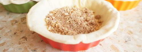 мини-пироги с клубнично-бальзамической начинкой. Шаг 5