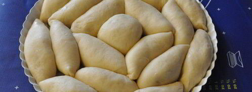 пирог из пирожков дружная семейка. Шаг 17