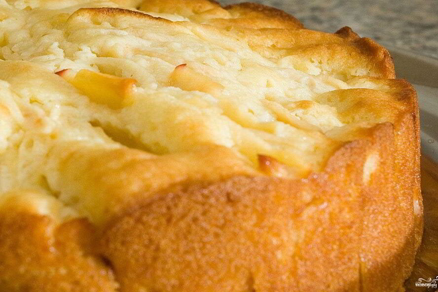 Рецепт пирога с яблоками и корицей в мультиварке