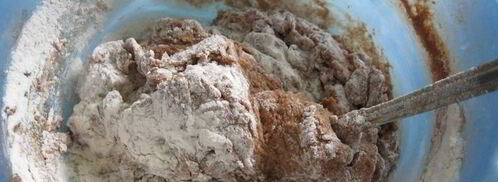 шоколадный сливовый пирог. Шаг 4