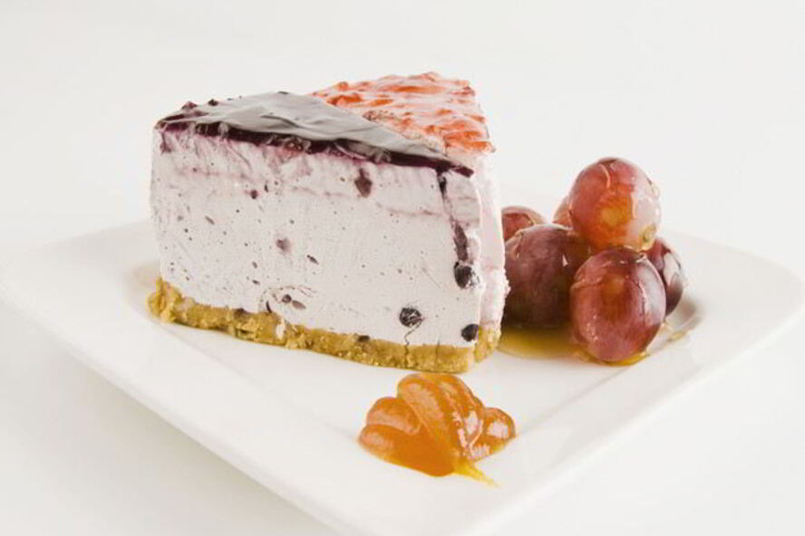 Рецепт заливного пирога со свежими ягодами