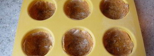 мини-пирожки с куриной грудкой, кукурузой и сладким перцем. Шаг 6