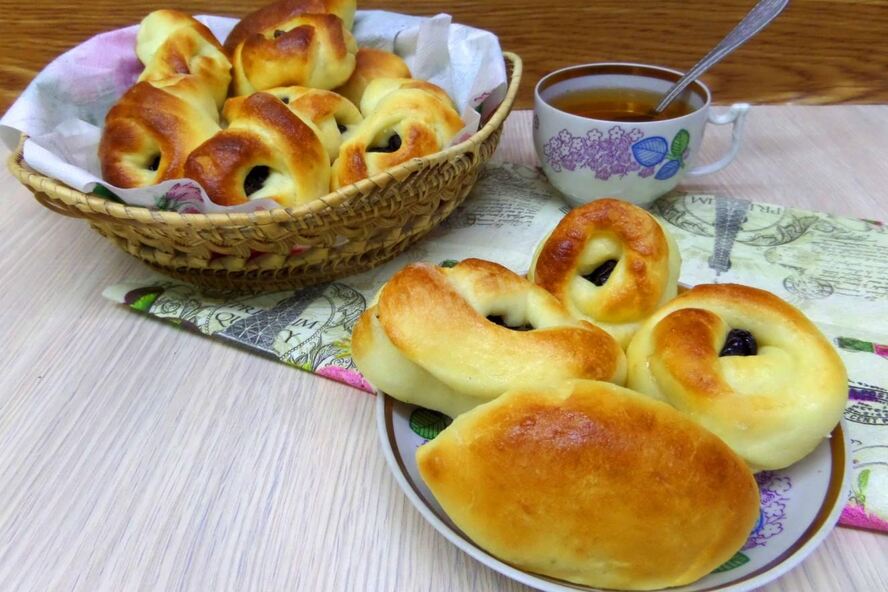 Рецепт пирожков с изюмом