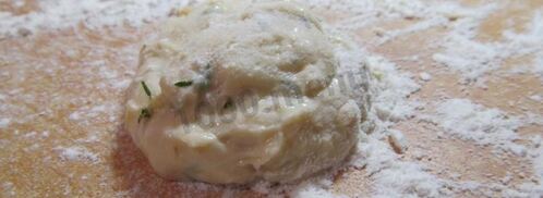 пирожки с курицей на сметане без дрожжей. Шаг 20