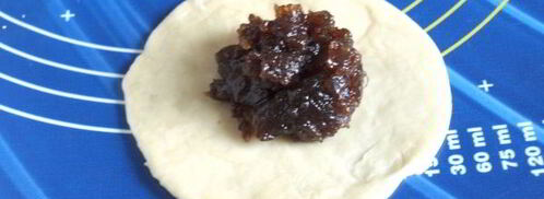 пирожки с повидлом на кефире. Шаг 5