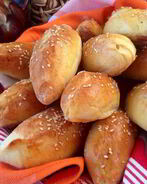 Скороспелые пирожки с печенью и овощами