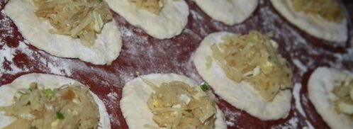 содовые пирожки с капустой, луком и яйцом. Шаг 6