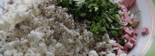 закусочные пирожки с колбасой и сыром. Шаг 4