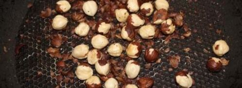 нежное песочное пирожное с вишней и фундуком. Шаг 3