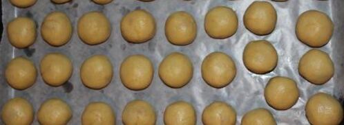 нежное песочное пирожное с вишней и фундуком. Шаг 8