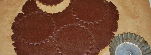 шоколадно-мятные пирожные с арахисовой пастой. Шаг 20