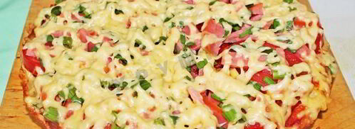 быстрая пицца на кефире без сметаны на сковороде. Шаг 10