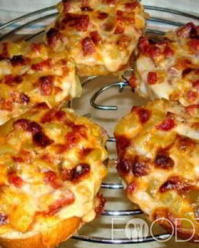 Мини-пицца из булочек