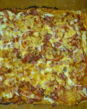 Пицца домашняя из готового теста