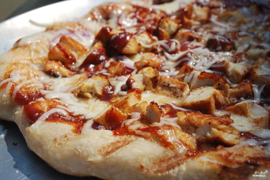 Рецепт пиццы с курицей и помидорами