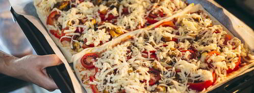 пицца с курицей карри на слоеном тесте. Шаг 9