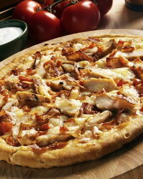 Пицца с курицей