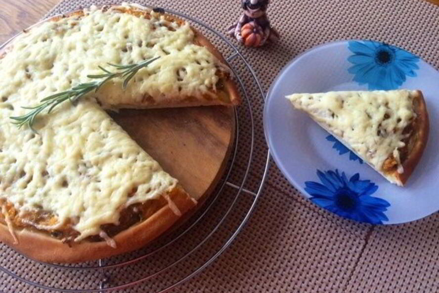 Рецепт тыквенной пиццы с розмарином