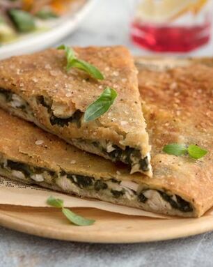 Закрытая пицца с курицей