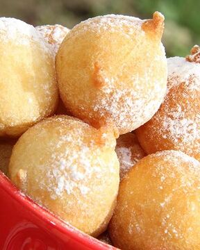 Пончики на кефире пышные