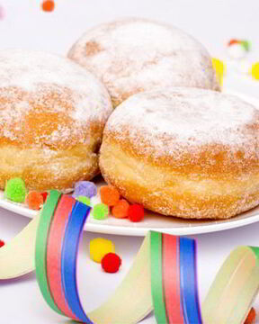 Пончики с сахарной пудрой