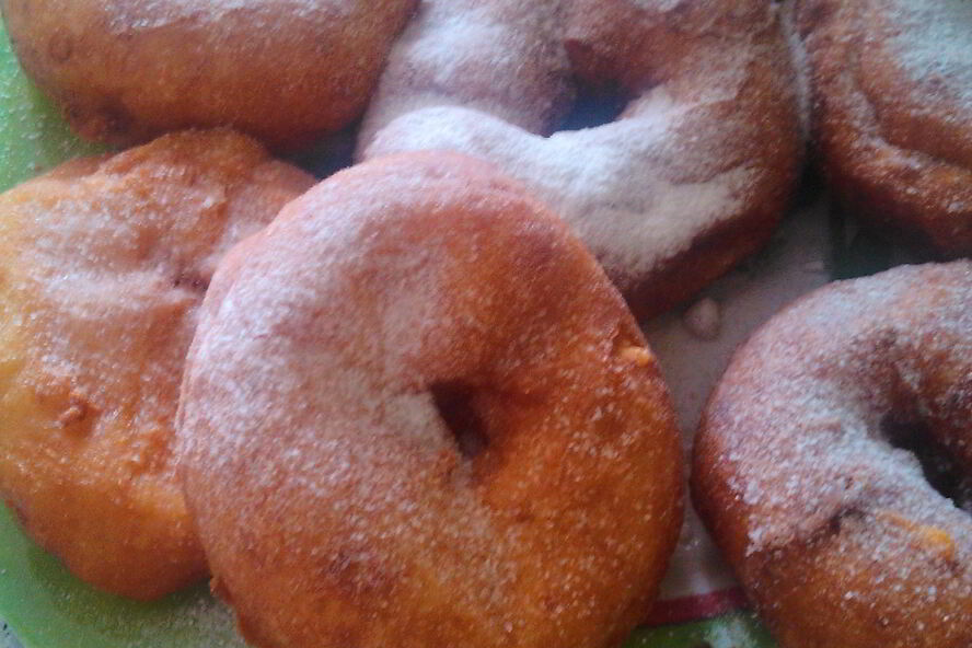 Рецепт пончиков творожных в сахарной пудре