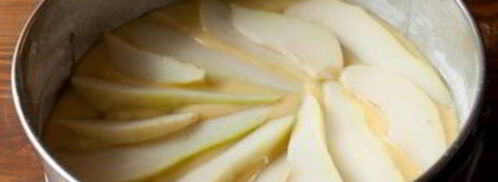 грушевая шарлотка. Шаг 5