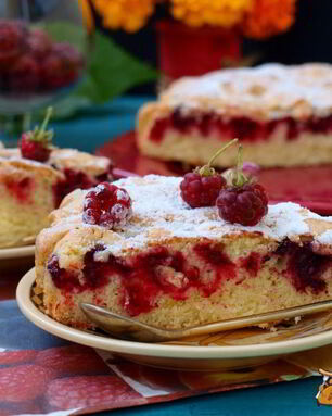 Малиновая шарлотка