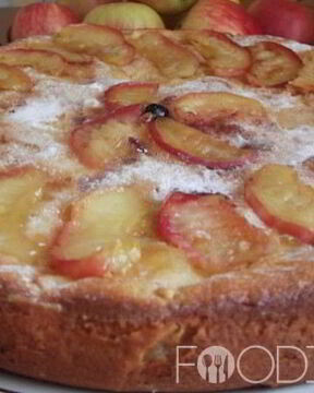 Шарлотка на сковороде