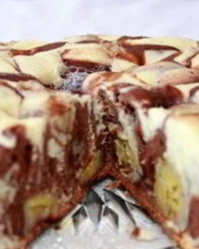 Шарлотка с бананами в мультиварке