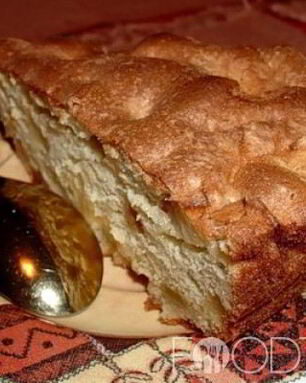 Шарлотка с бананами