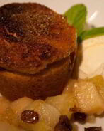 Шарлотка с грушами