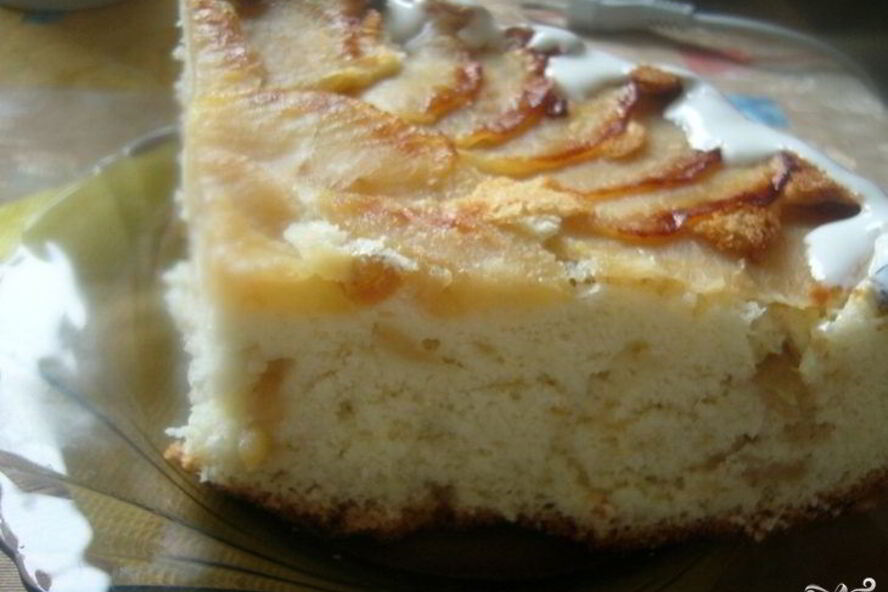 Рецепт шарлотки с яблоками и изюмом