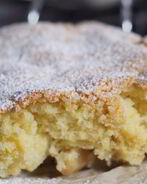 Шарлотка с яблоками простая