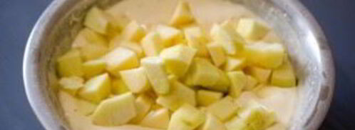 шарлотка с яблоками. Шаг 3