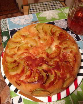 Шарлотка в мультиварке